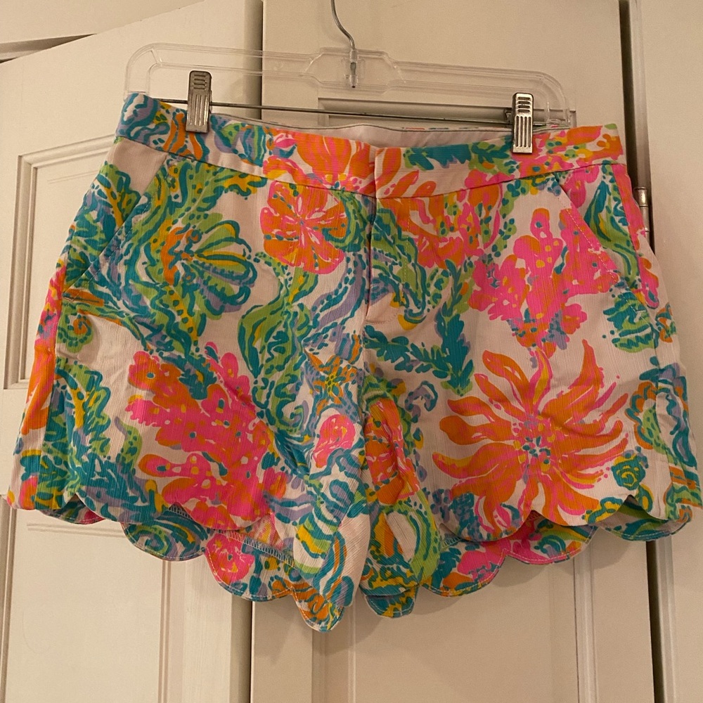 Lilly Pulitzer Buttercup Shorts, size 6